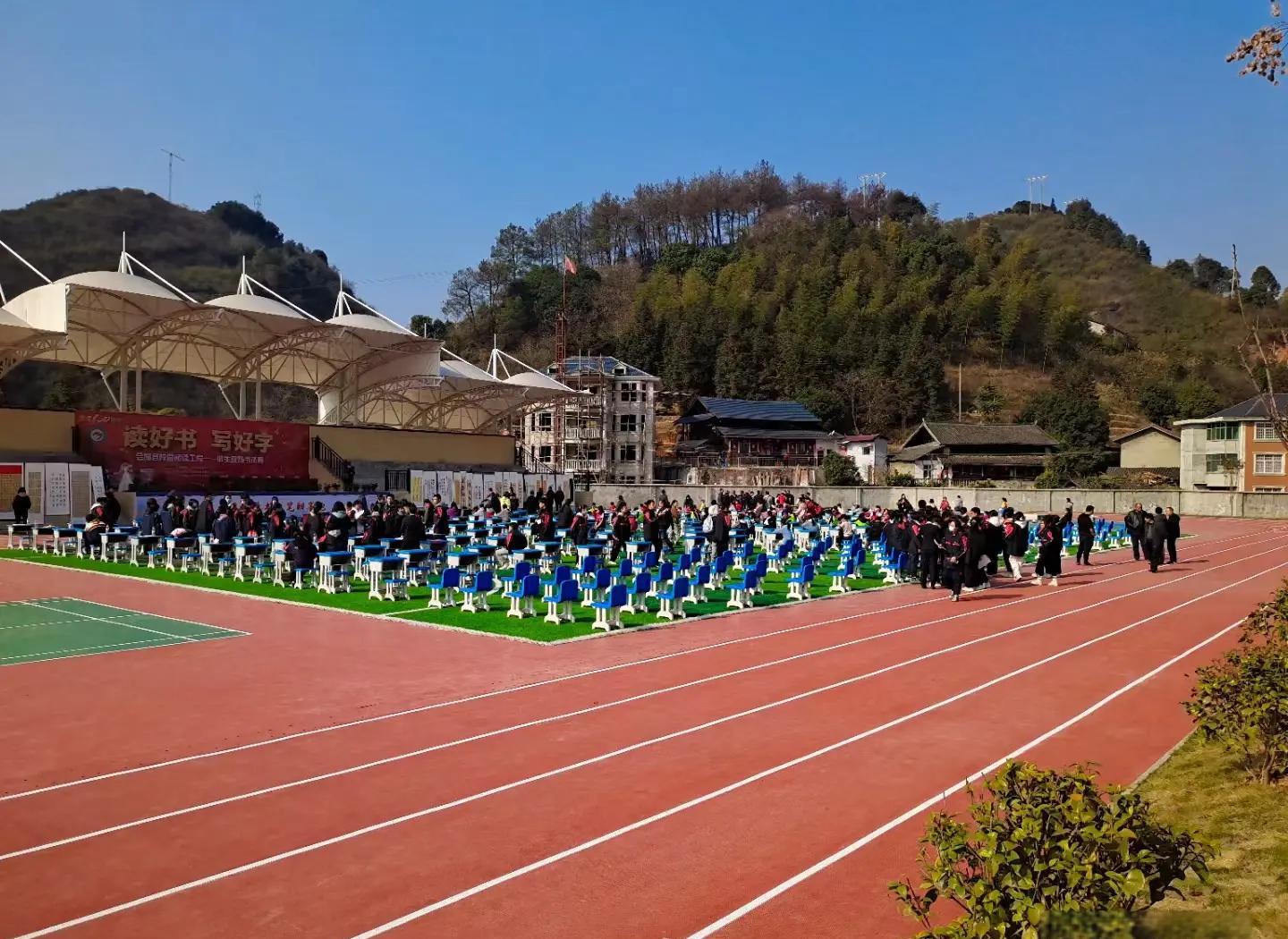 图木舒克市硅PU橡胶跑道 - 厂家